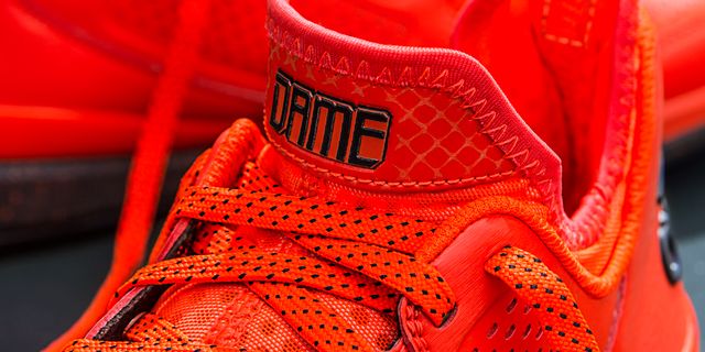D Lillard 1 Solar Orange Detail 1 H (Q16932)_result