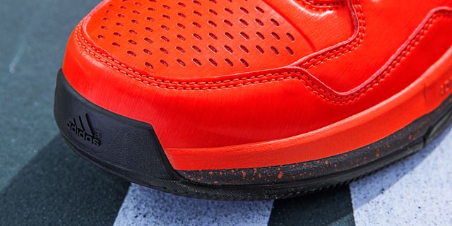 D Lillard 1 Solar Orange Detail 2 H (Q16932)_result