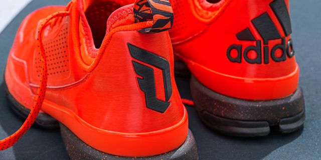 D Lillard 1 Solar Orange Detail 3 H(Q16932)_result