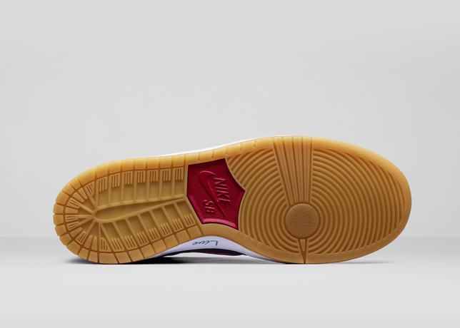 Nike_What_The_Doernbecher_RIGHT_OUT_V2_42686