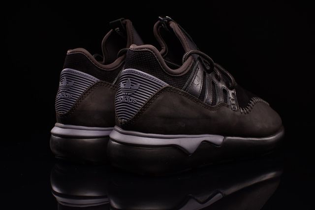 adidas-tubular-moc_03_result