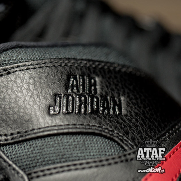 air-jordan-1-rare-air-black-university-red-3