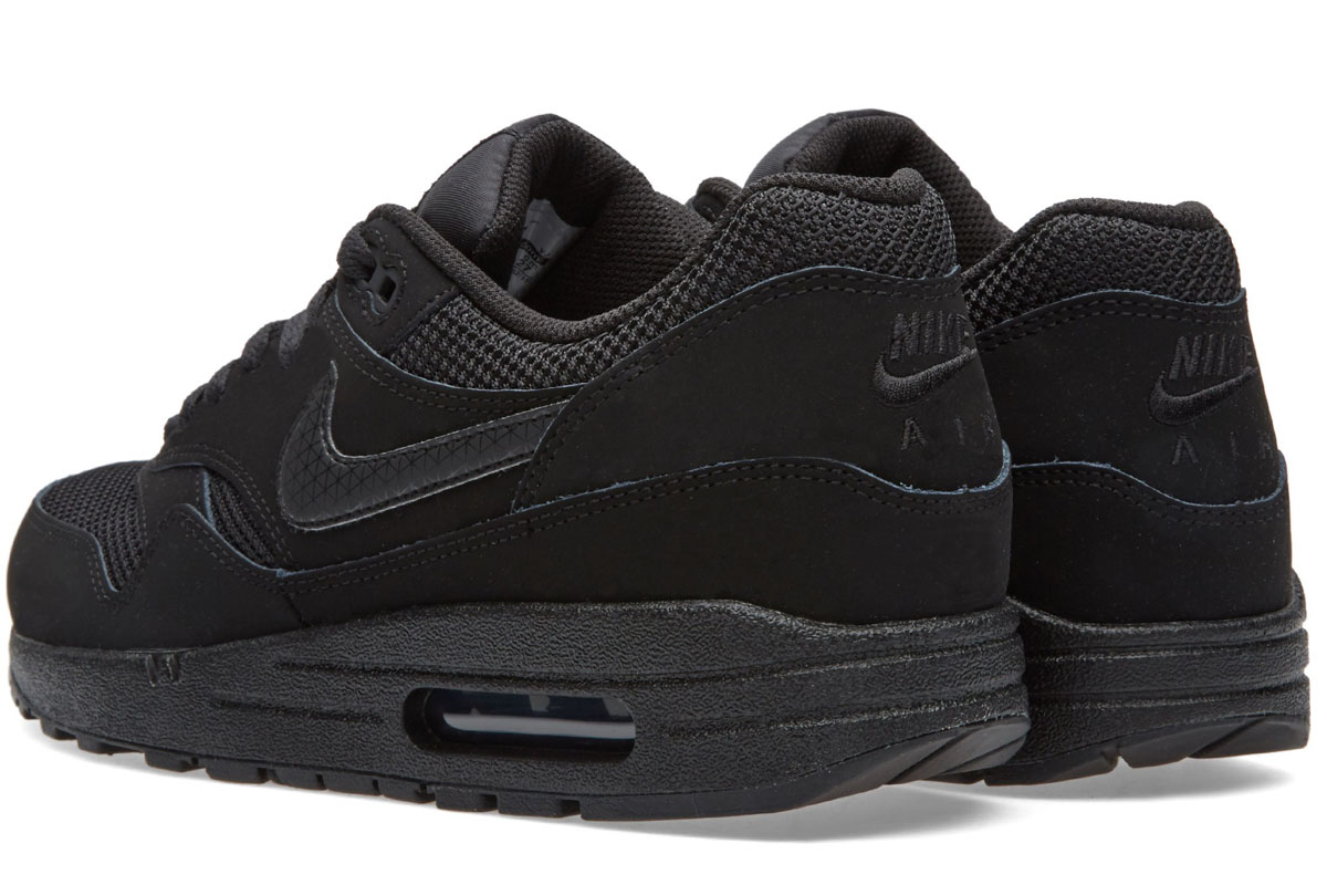 Nike-Air-Max-1-Essential-Black-2