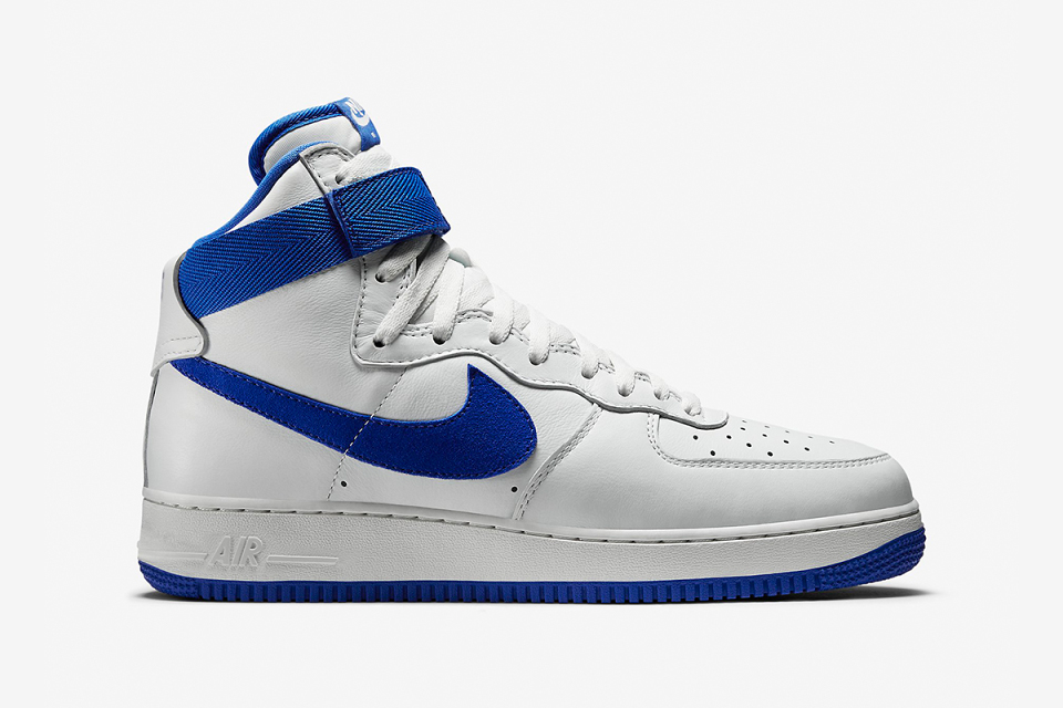 nike-air-force-1-high-retro-qs-game-royal-2-960x640
