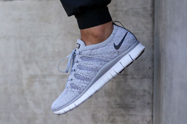 nike-free flyknit nsw-wolf grey