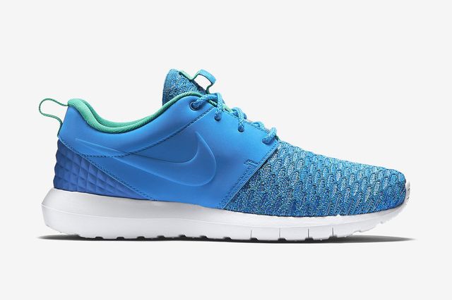 nike-roshe one flyknit prm-photo blue_02