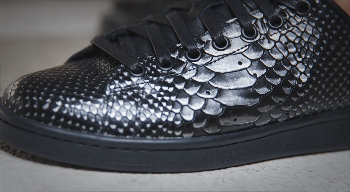 adidas-stan-smith-black-reptile-1