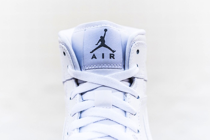 air-jordan-1-mid-white-cool-grey-1