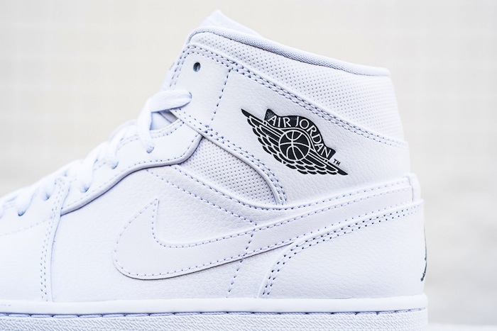 air-jordan-1-mid-white-cool-grey-3