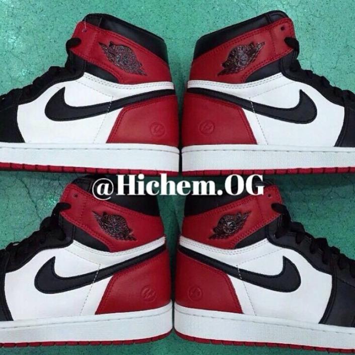 fragment-design-x-air-jordan-1-black-toe-1
