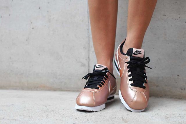 nike-cortez-bronze-wmns_02