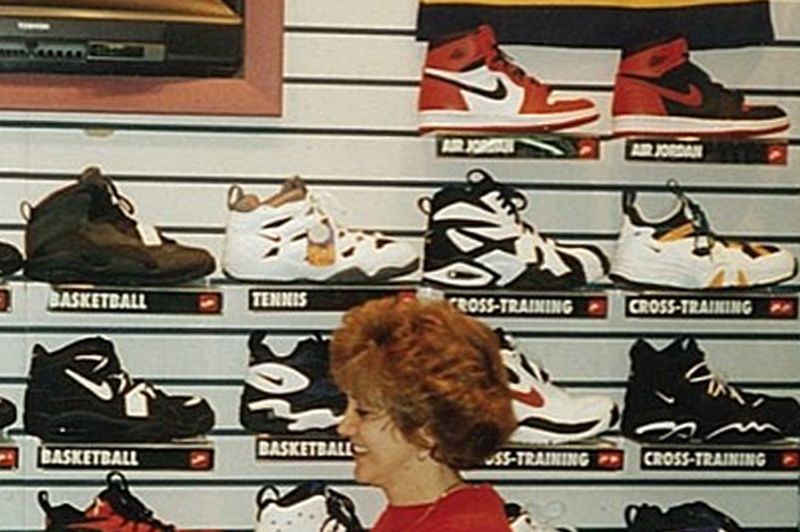 sneaker-sporting-goods-store-mid-90s-web_result