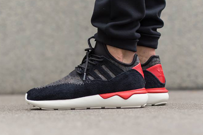 adidas-tubular moc-core-tomato