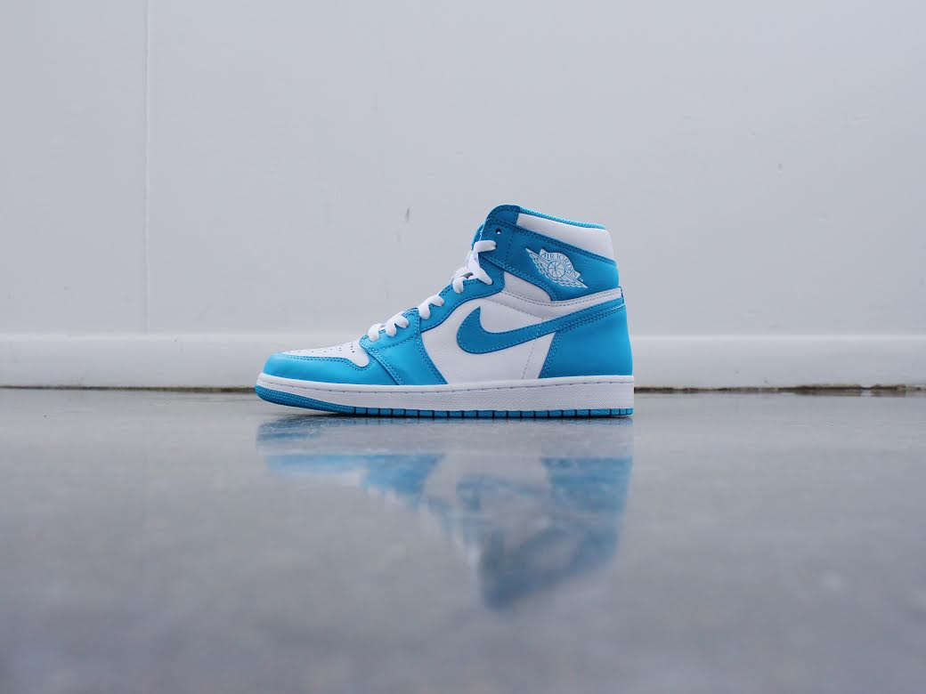 air-jordan-1-unc_03