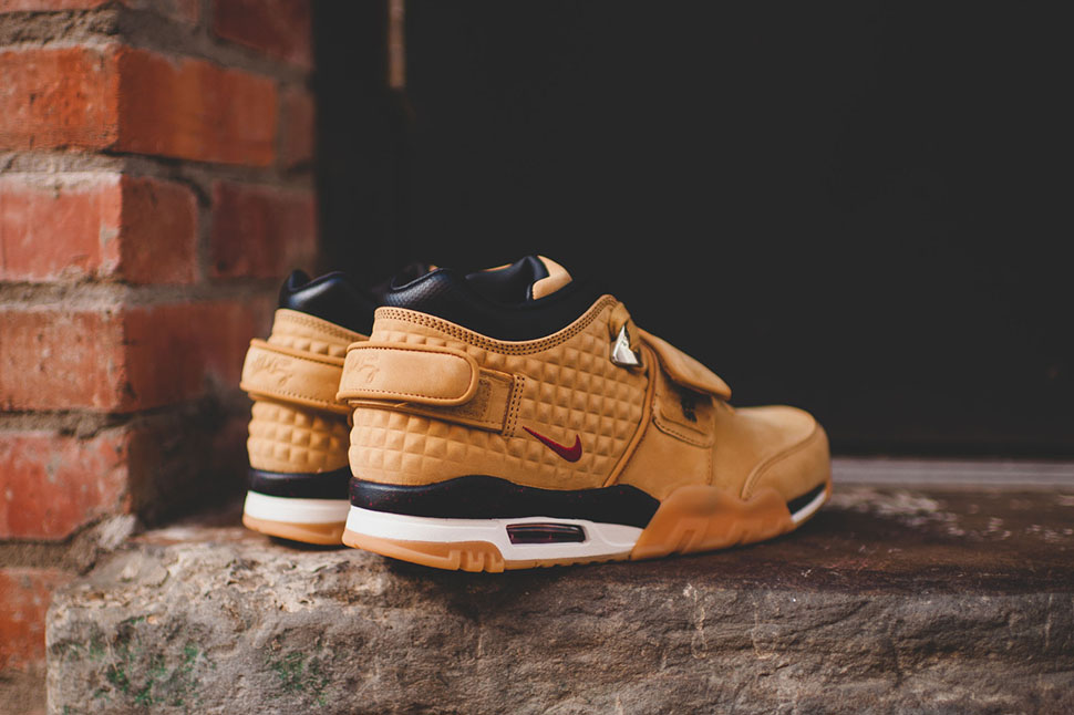 HaystackGym-Red-Black-Sail-nike-air-trainer-cruz-premium-haystack-4