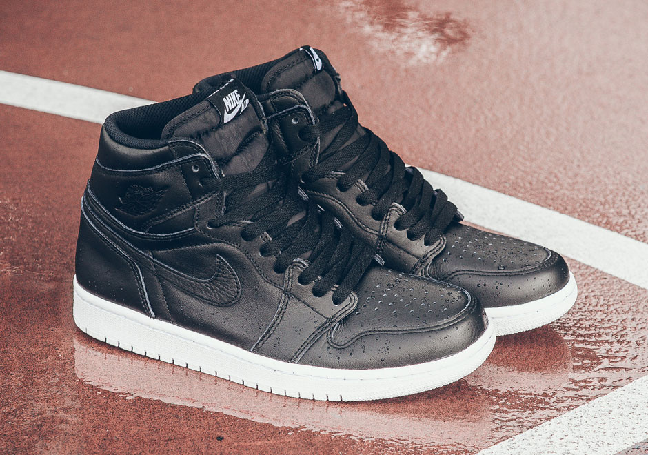 air-jordan-1-og-cyber-monday-black-white