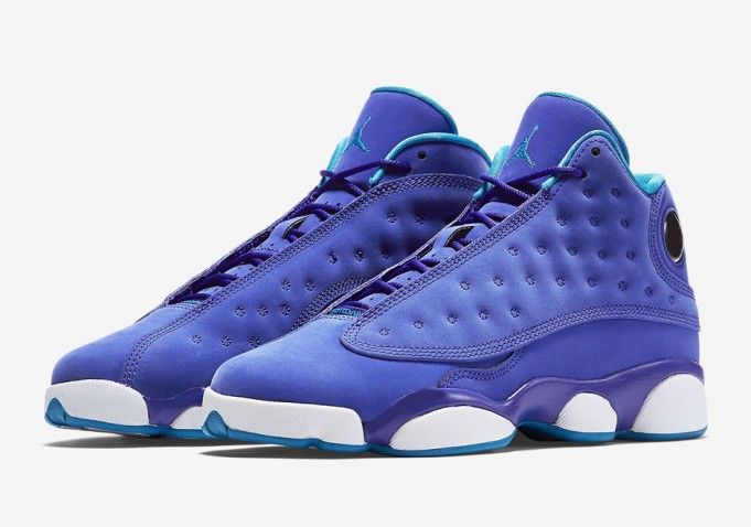 air-jordan-13-gs-hornets-3-681x478