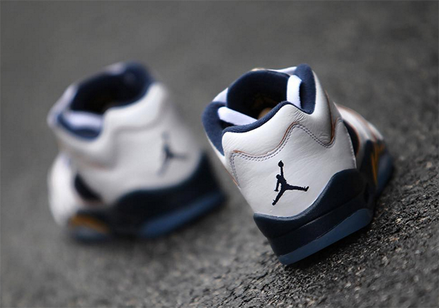 air-jordan-5-dunk-from-above_06