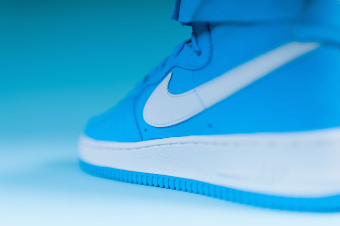 nike-air-force-1-high-retro-university-blue-white-5