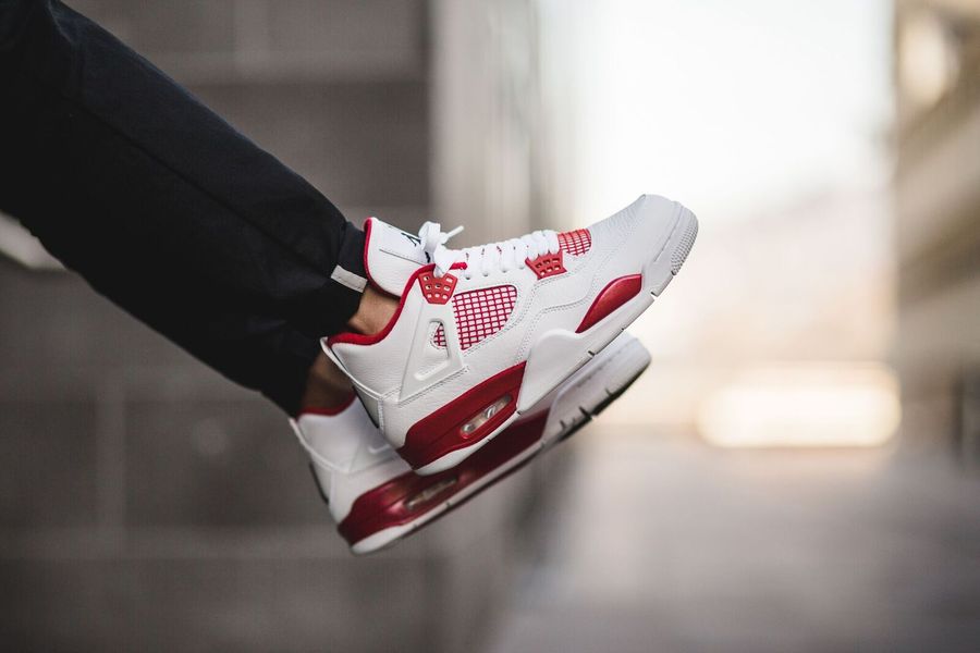 air-jordan-4-alternate-89_02