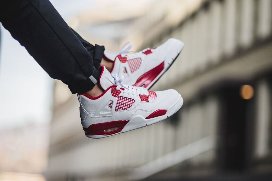 air-jordan-4-alternate-89_03