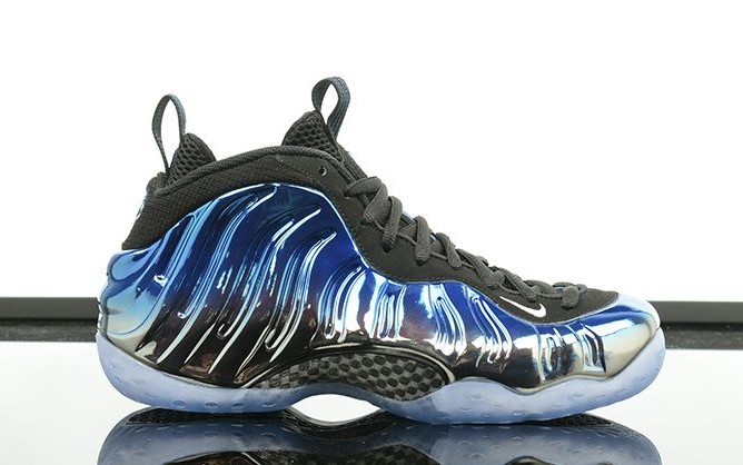 nike-air-foamposite-one-blue-mirror_03