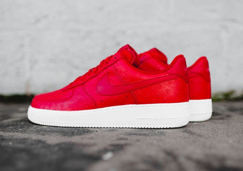 nike air force 1 low ostrich 1
