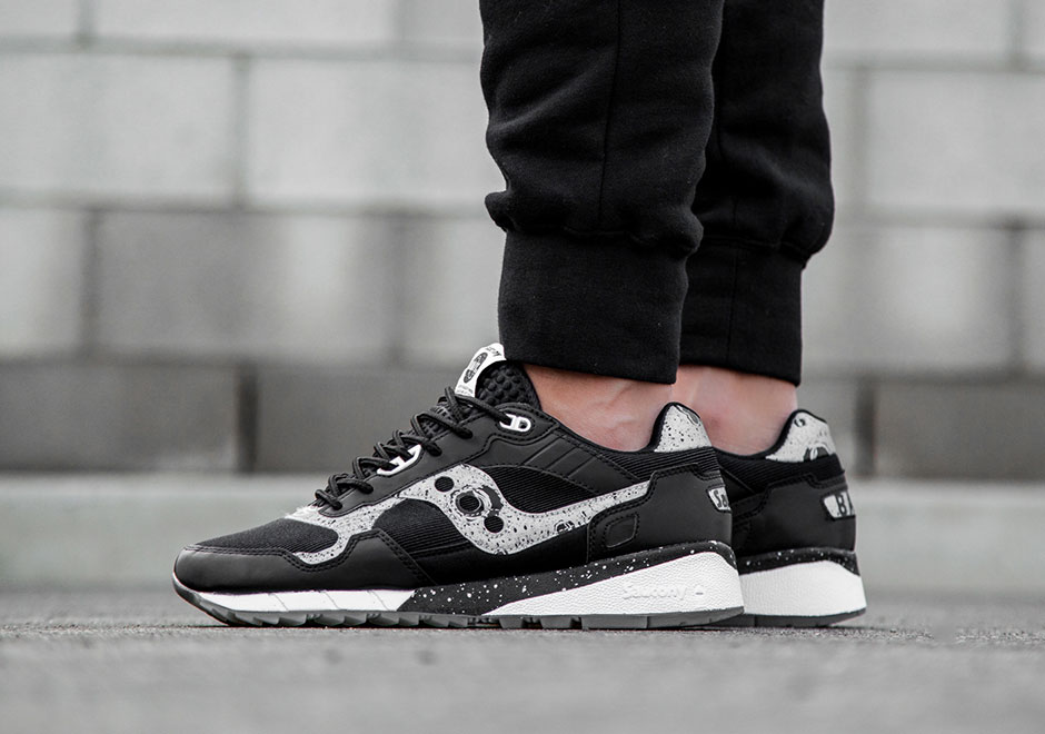bait-saucony-shadow-5500-giant-leaps-7