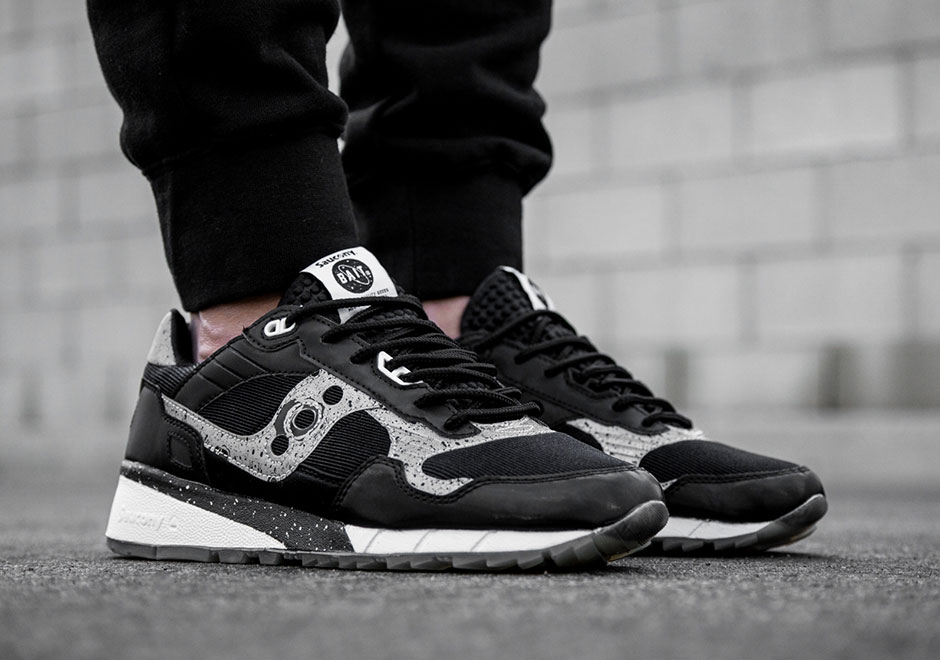 bait-saucony-shadow-5500-giant-leaps