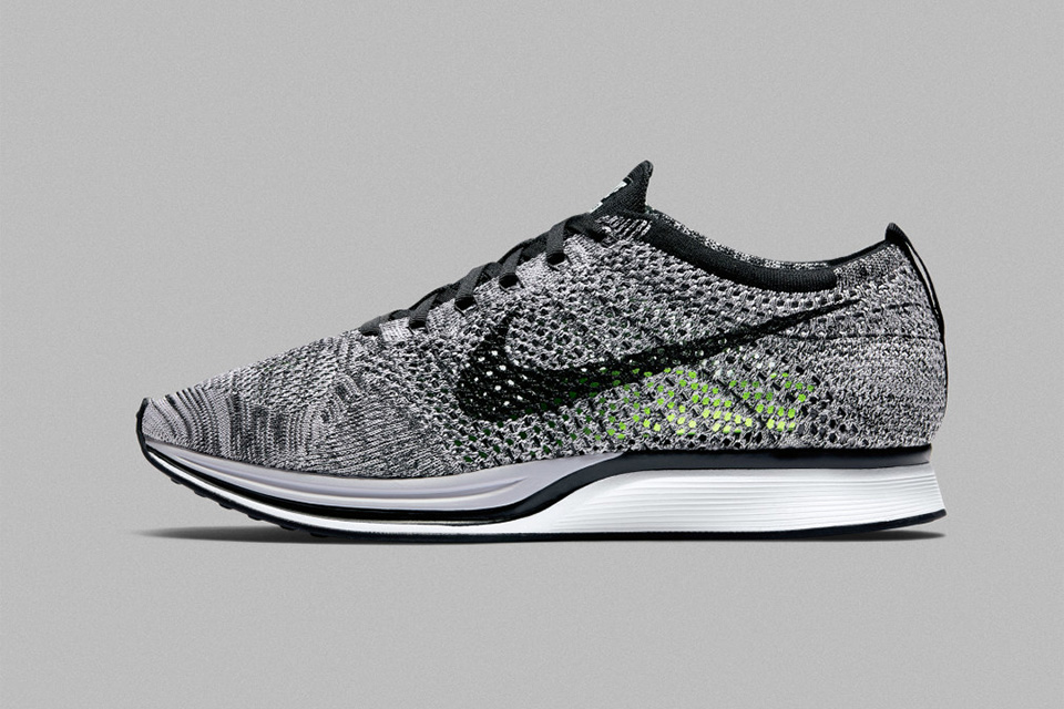 nike-flyknit-racer-oreo-06