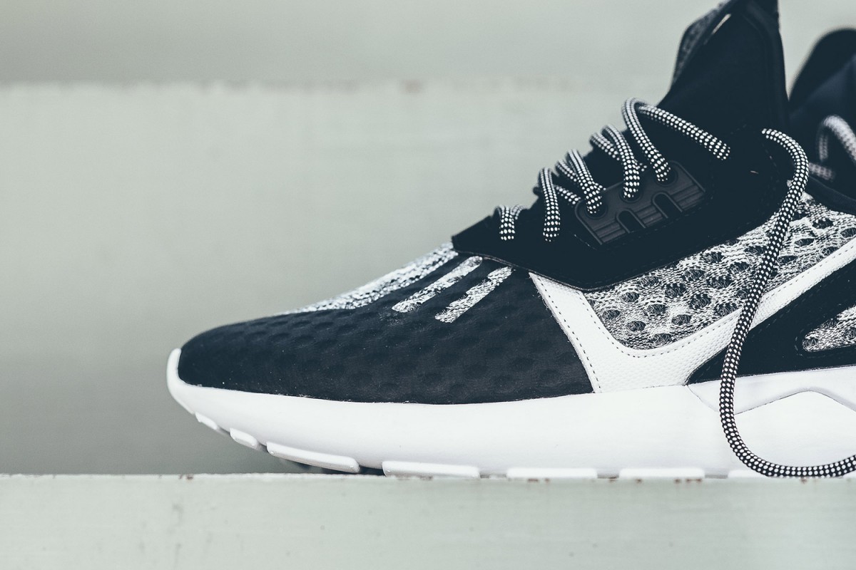 adidas-originals-wool-tubular-runner-black-white-03-1200x800
