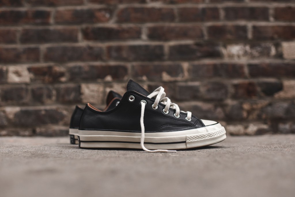 converse-chuck-taylor-all-star-ox-leather-1
