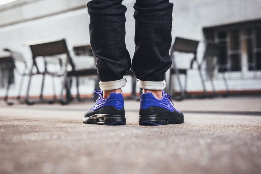 nike-air-max-1-ultra-moire-violet_03