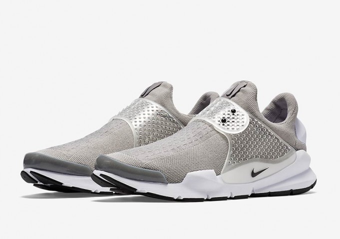nike-sock-dart-grey-release-date-2-681x478