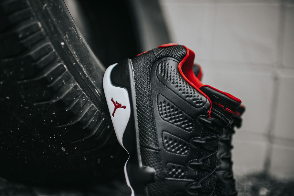 Air-Jordan-9-Low-Black-White-Chicago-6