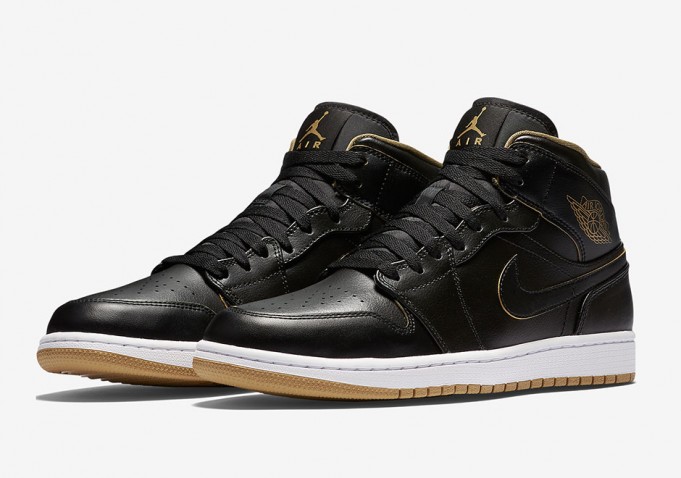 air-jordan-1-gs-black-gold-2-681x478