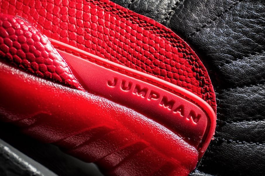 air-jordan-12-retro-flu-game-black-red-3