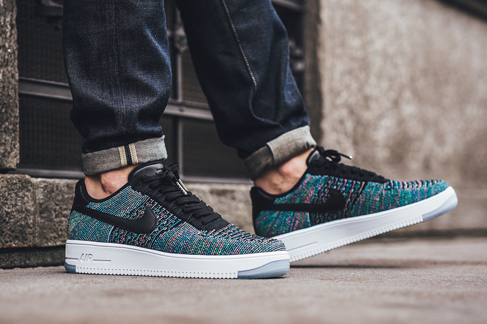 nike-air-force-1-ultra-flyknit-blue-lagoon-pink-blast-2