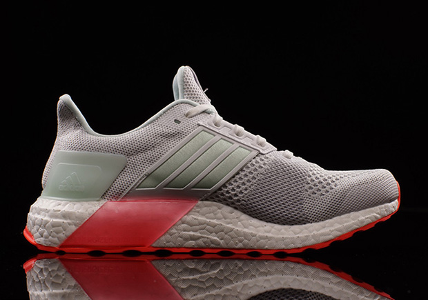 adidas-ultra-boost-st-yeezy-pure-platinum-04