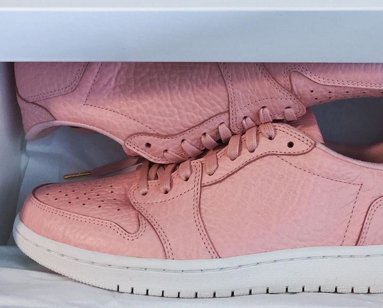 air-jordan-1-swooshless-pink_02