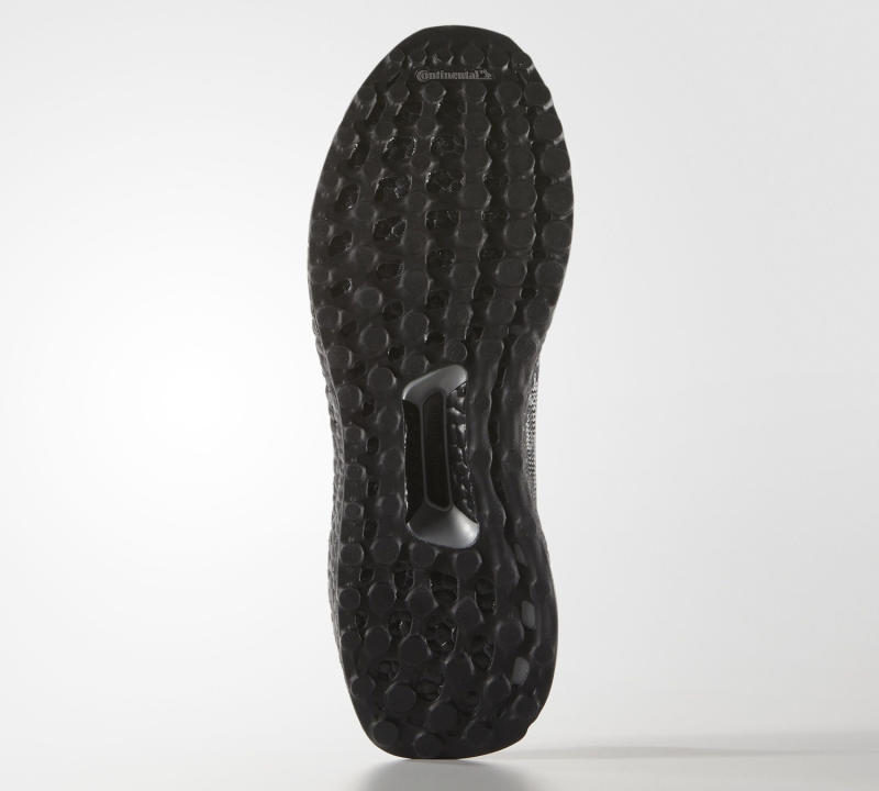 black-uncaged-adidas-ultra-boost_05
