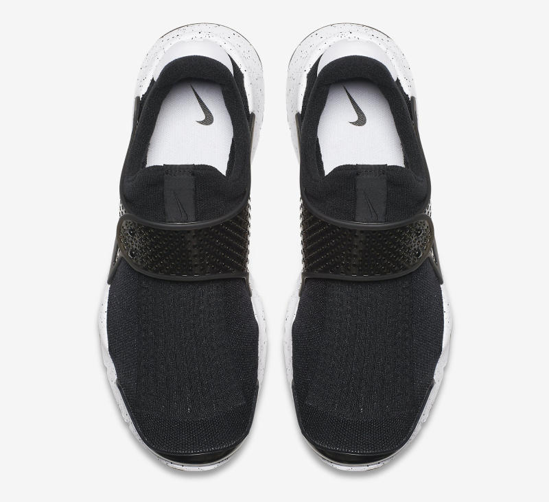 black-white-nike-sock-dart-available-3