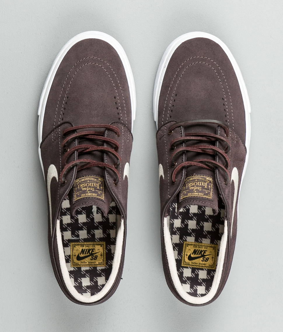 nike janoski cappuccino