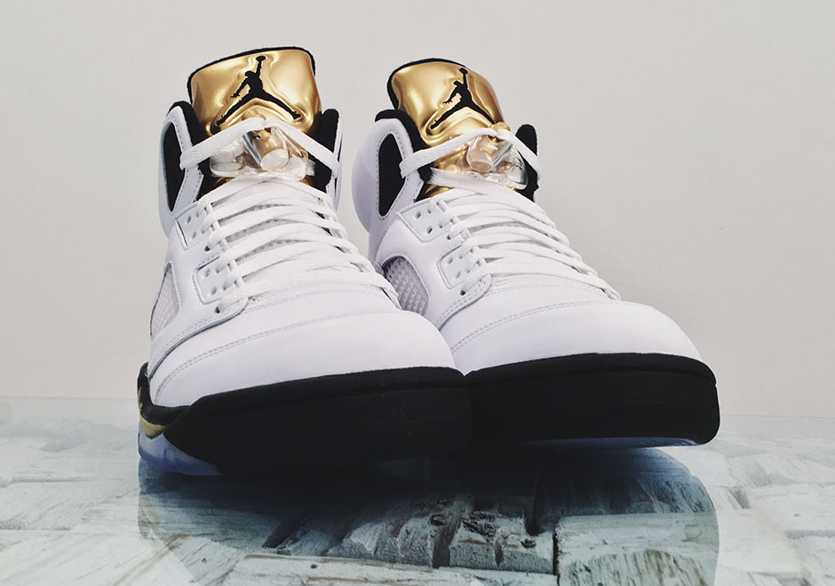 air-jordan-5-gold-tongue-detailed-2
