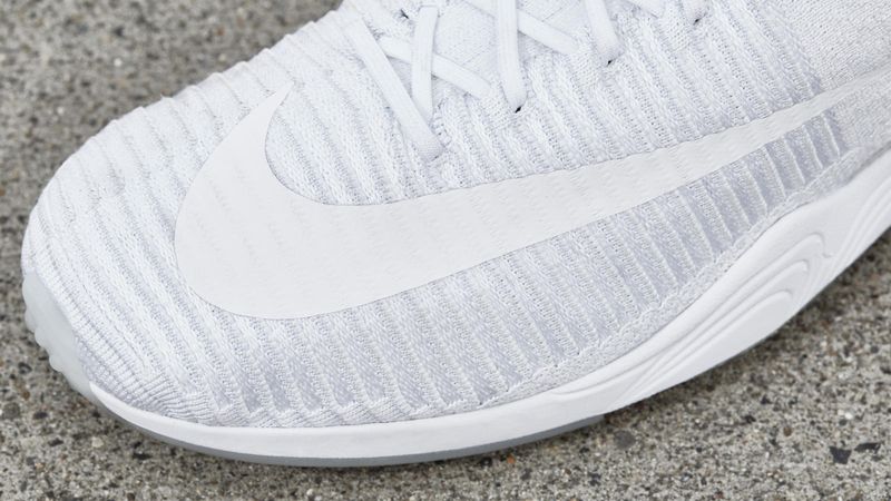 nike-zoom-mercurial-flyknit_02