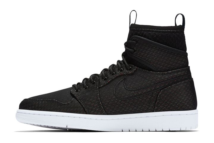 Air-Jordan-1-Retro-Ultra-High-6
