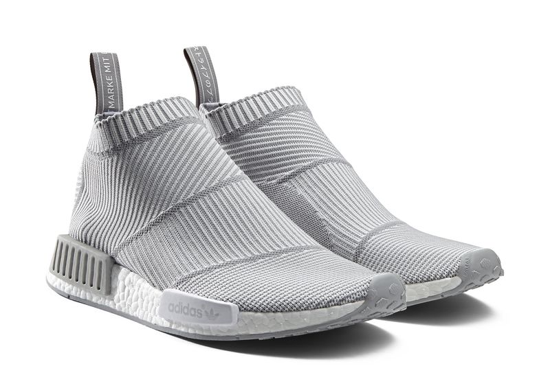 adidas-nmd-whiteout-blackout_02