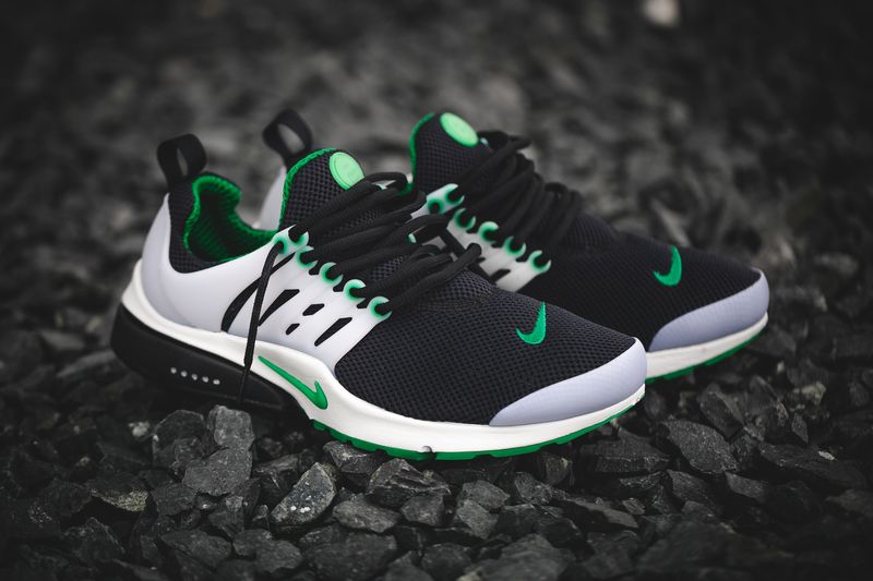 nike-air-presto-essential