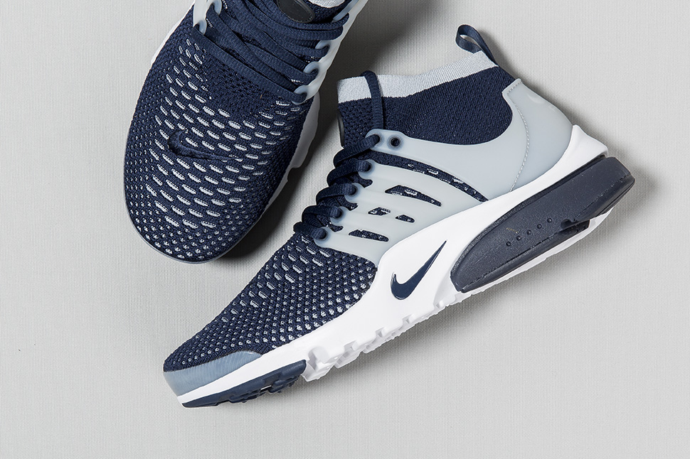 og-nike-air-flyknit-presto-blue-1