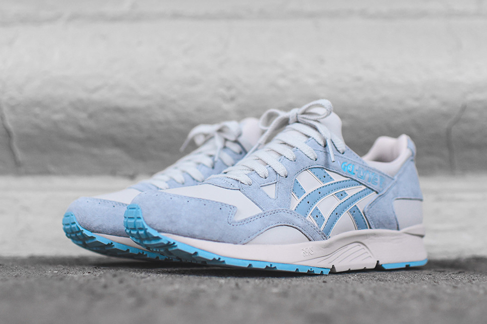 Asics-Gel-Lyte-V-Moonbeam-2